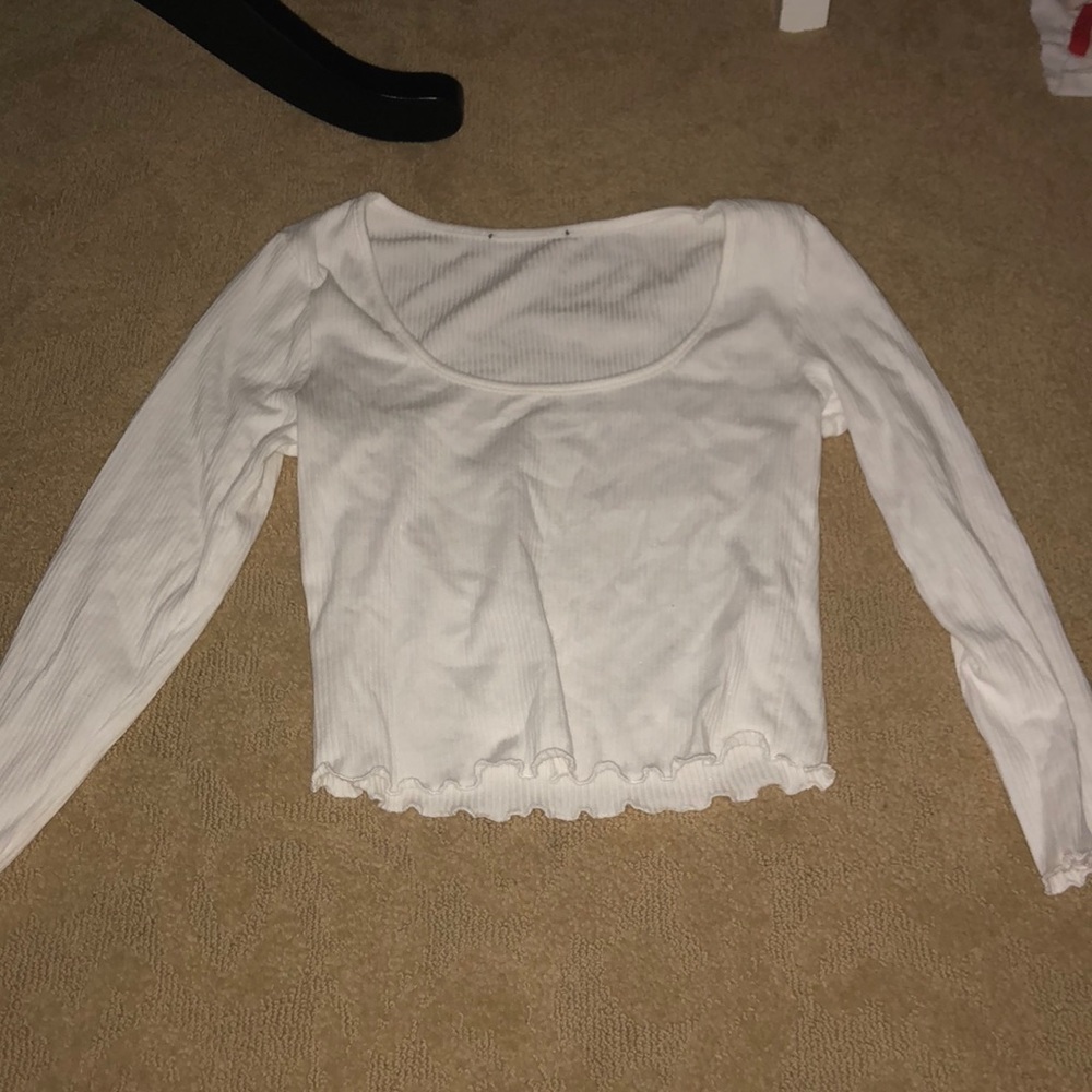 Brandy Melville crop sweater